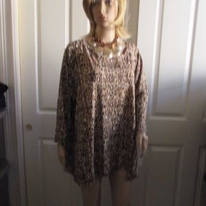 ZAC & RACHEL Woman pretty stretchy knit top- sz 2X